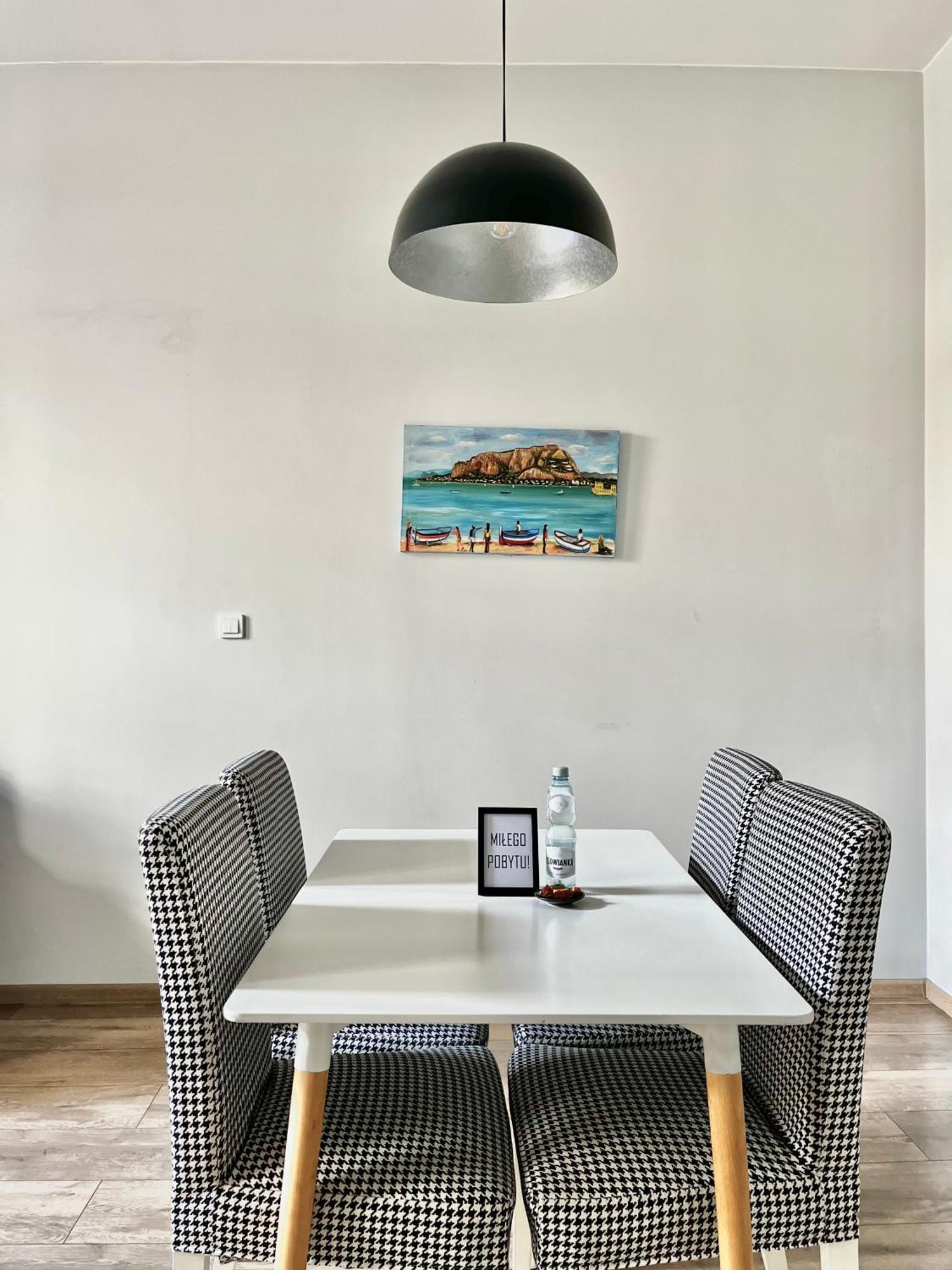 Acm Centrum Apartament Z Parkingiem Μπίντγκοστς Εξωτερικό φωτογραφία